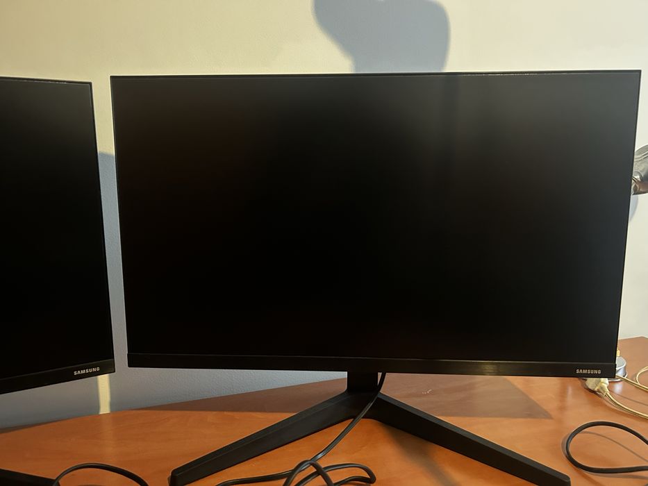 Pack 2x Samsung 24” F24T350FHR + Suporte Dual + HDMI | Para Trabalho