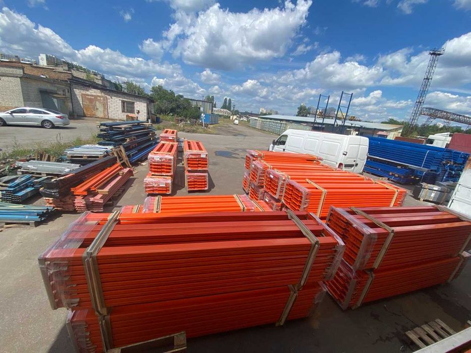 Складські стелажі Палетні Поличкові Консольні