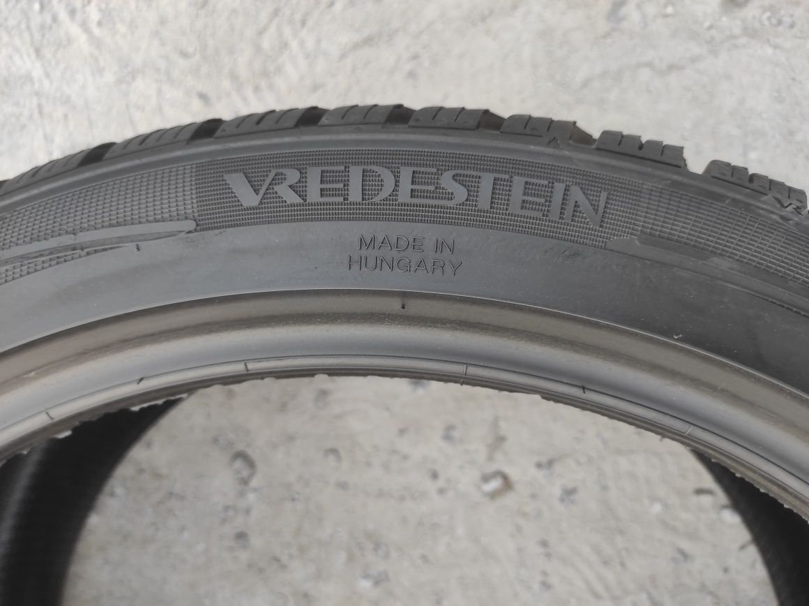 Opona zimowa Vredestein WinTrackPro 235/40r19(96W)