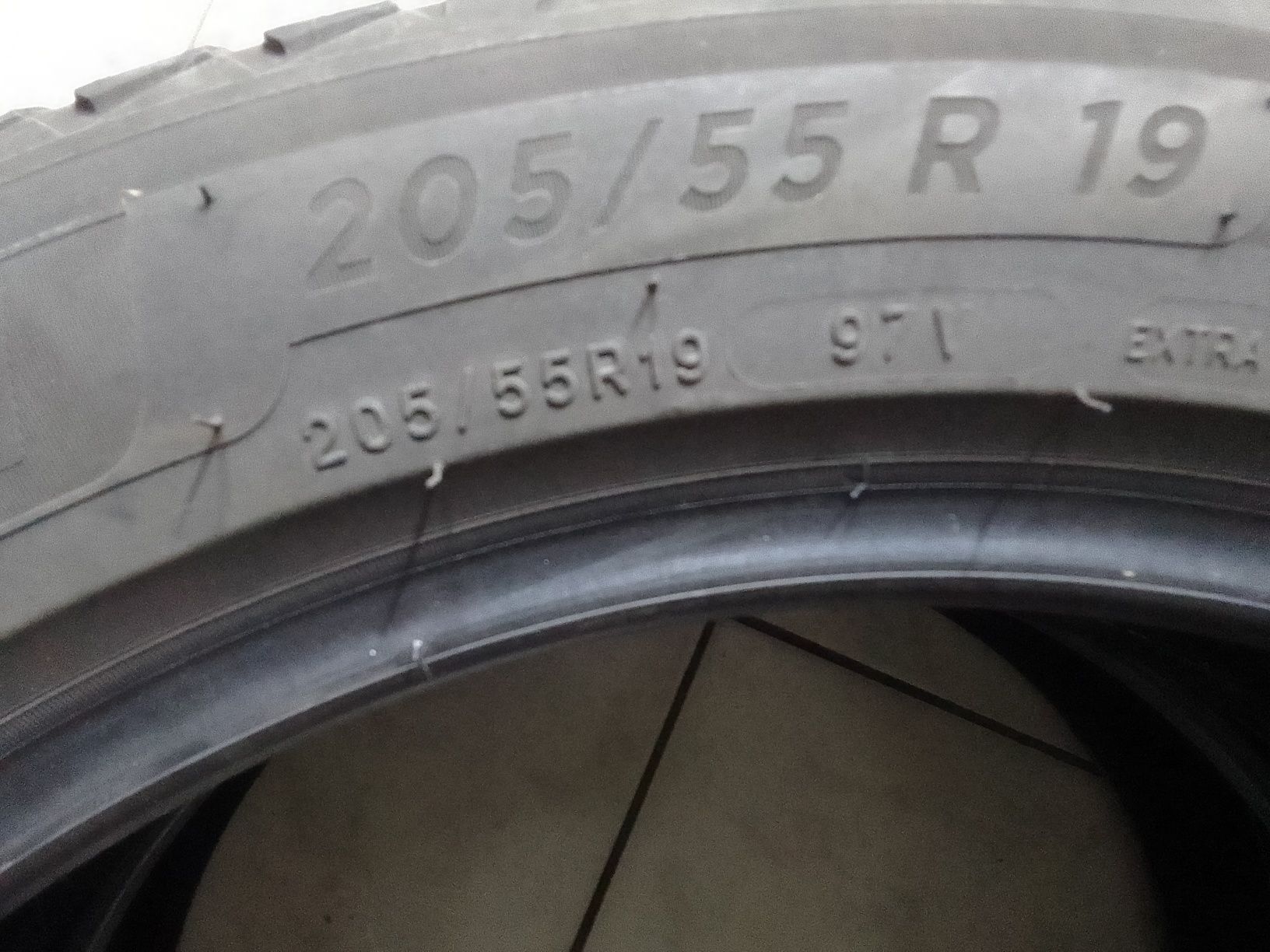 Cena za 2 Opony wielosezonowe 205/55r19 MICHELIN 2022r