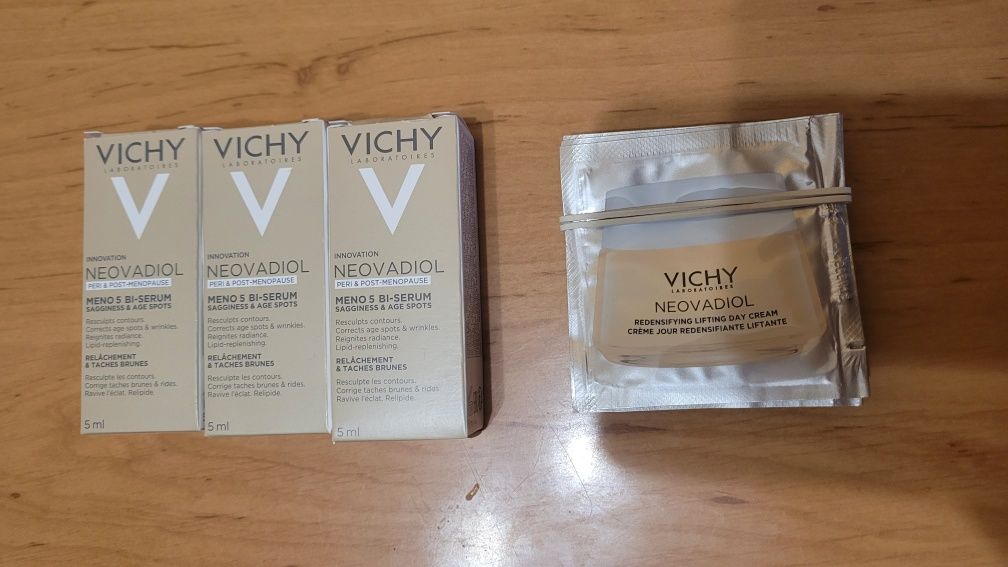 Vichy Neovadiol Meno 5 dwufazowe serum