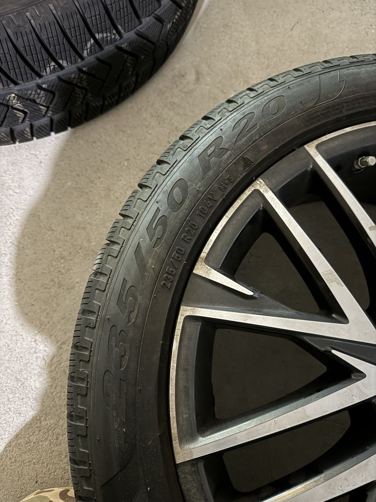 Koła Lexus 235/50 R20 Pirelli Scorpion zimowe NOWE