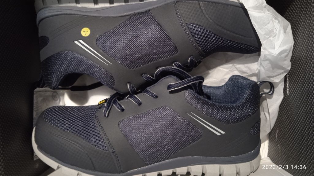 Кроссовки LIGERO NAV S1P ESD SRC Safety Jogger