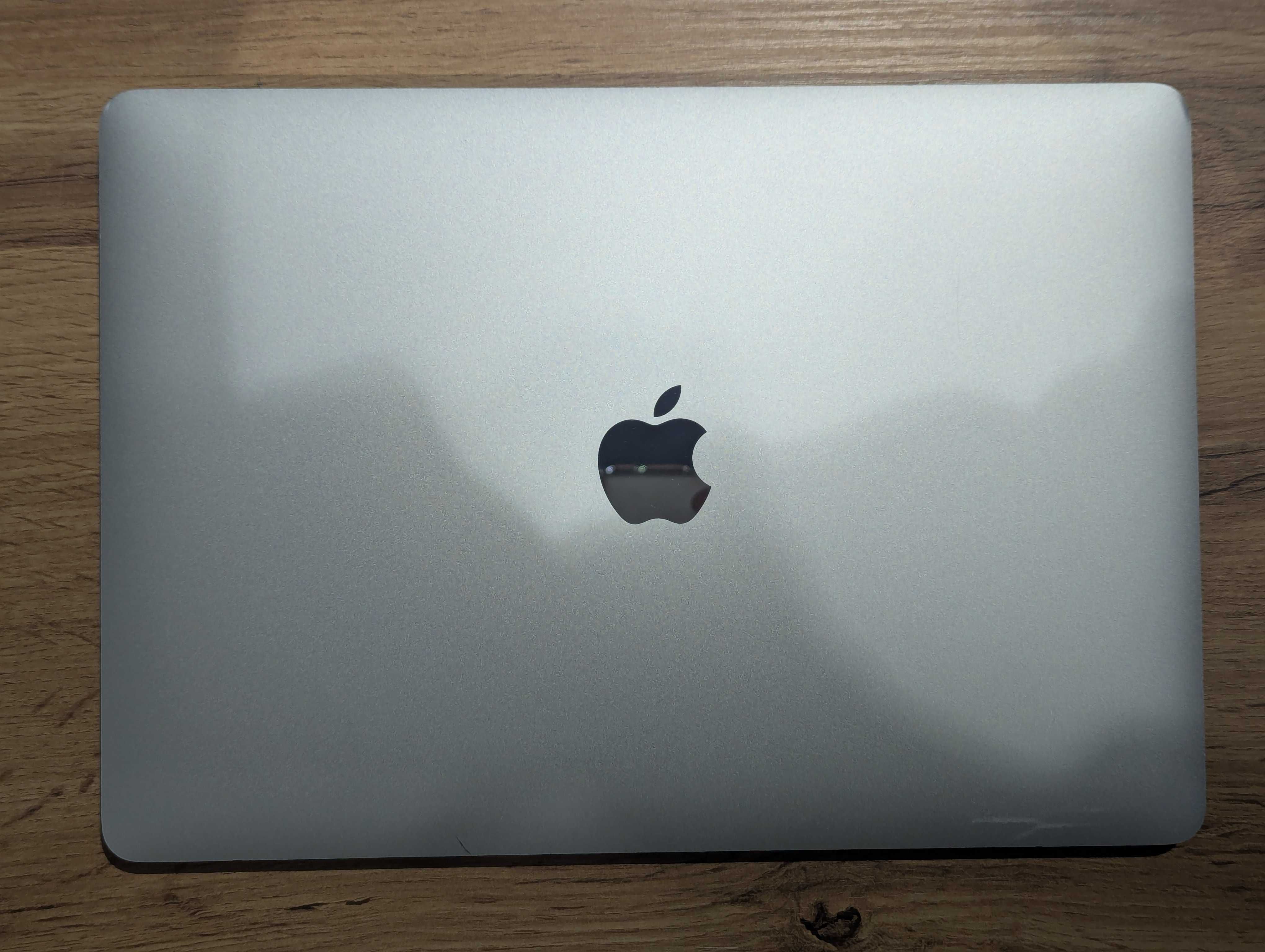 Macbook pro 13 2017 core i5 2.3ghz 16/512gb