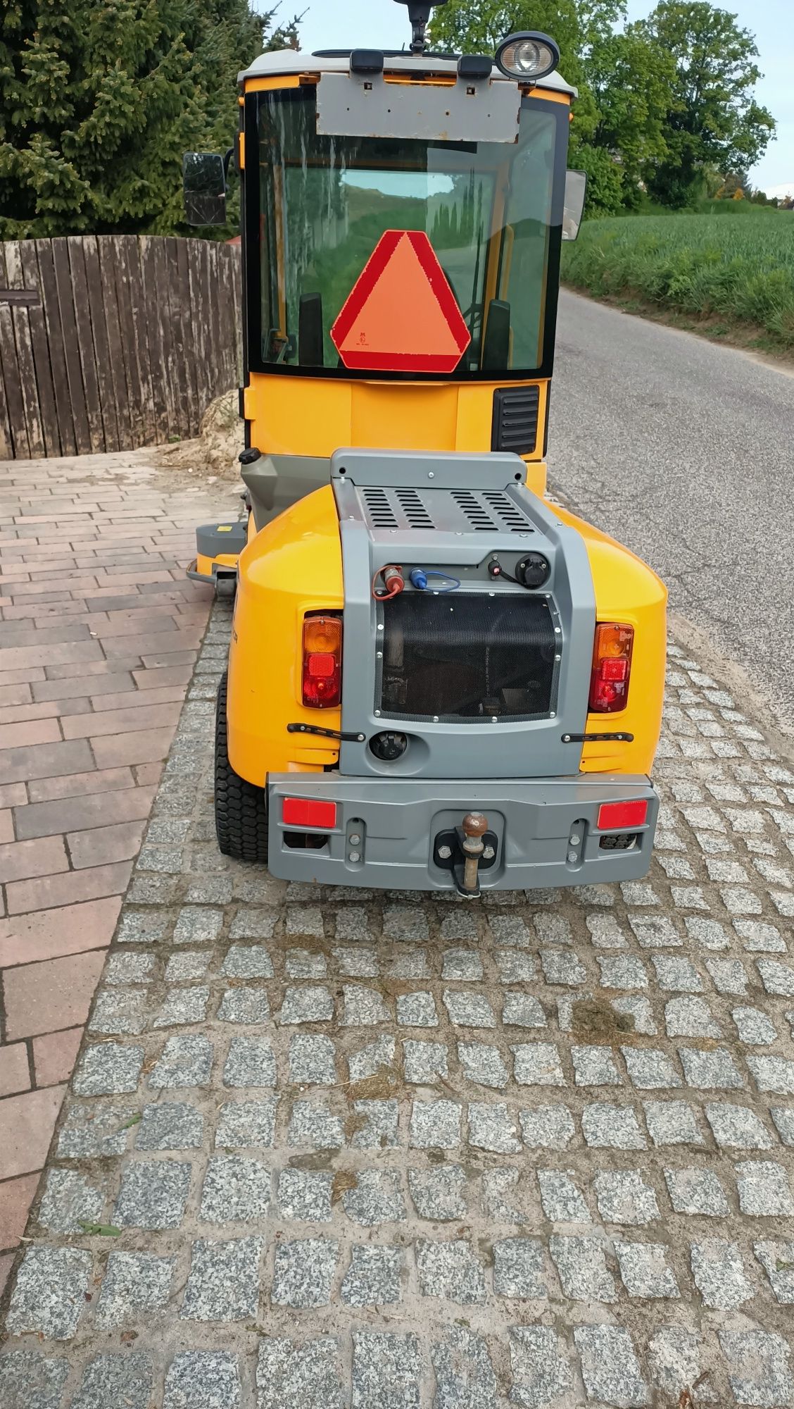 Kosiarka traktorek zamiatarka Stiga Titan DCR 740 4wd