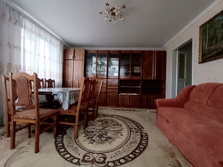 Добротний будинок для родини