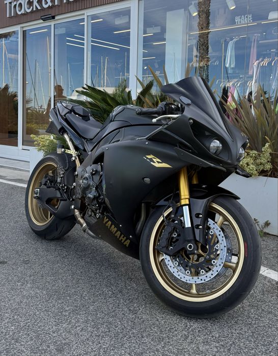 Yamaha R1 Crossplane