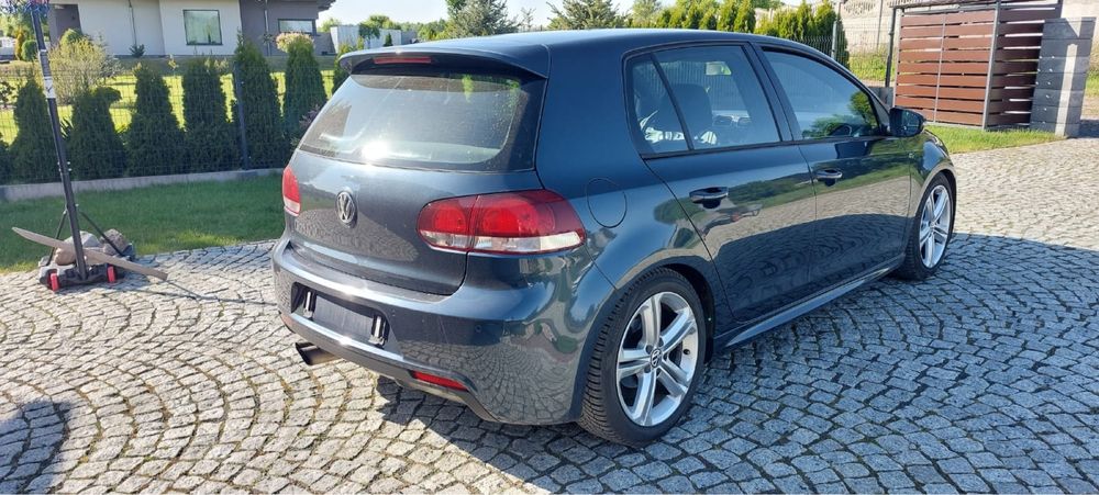 Volkswagen Golf R Line