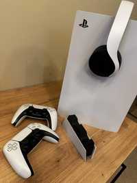 PlayStation 5 z 2 padami i słuchawkami Sony Pulse 3D