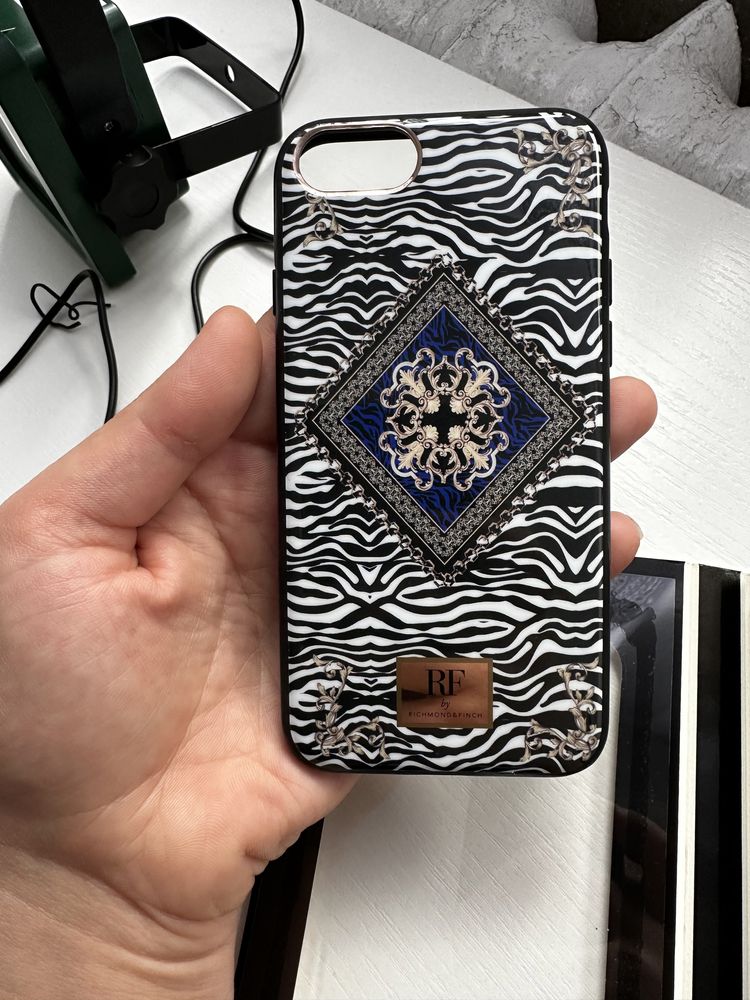 Etui Richmond & Finch Zebra Chain do iPhone 6/7/8