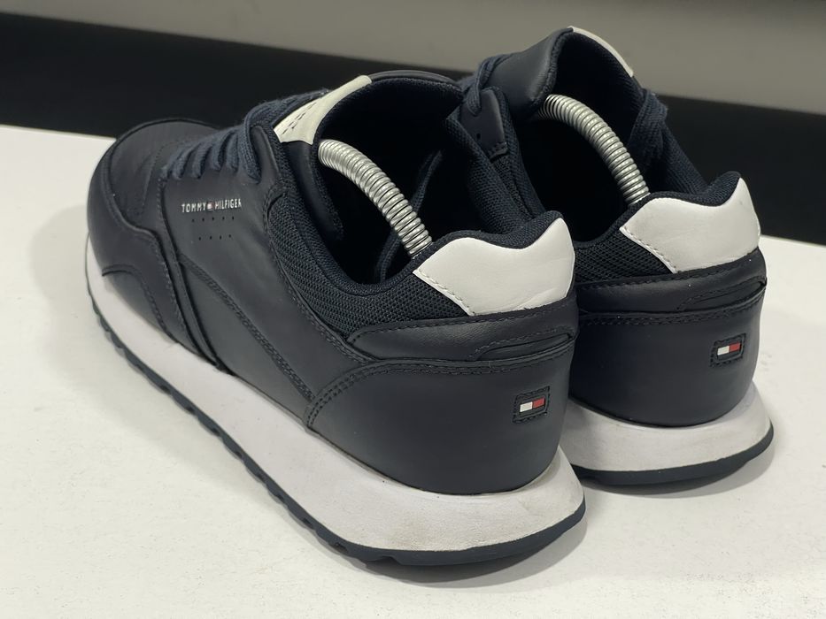 TOMMY HILFIGER 43 27.5см.  Кросівки