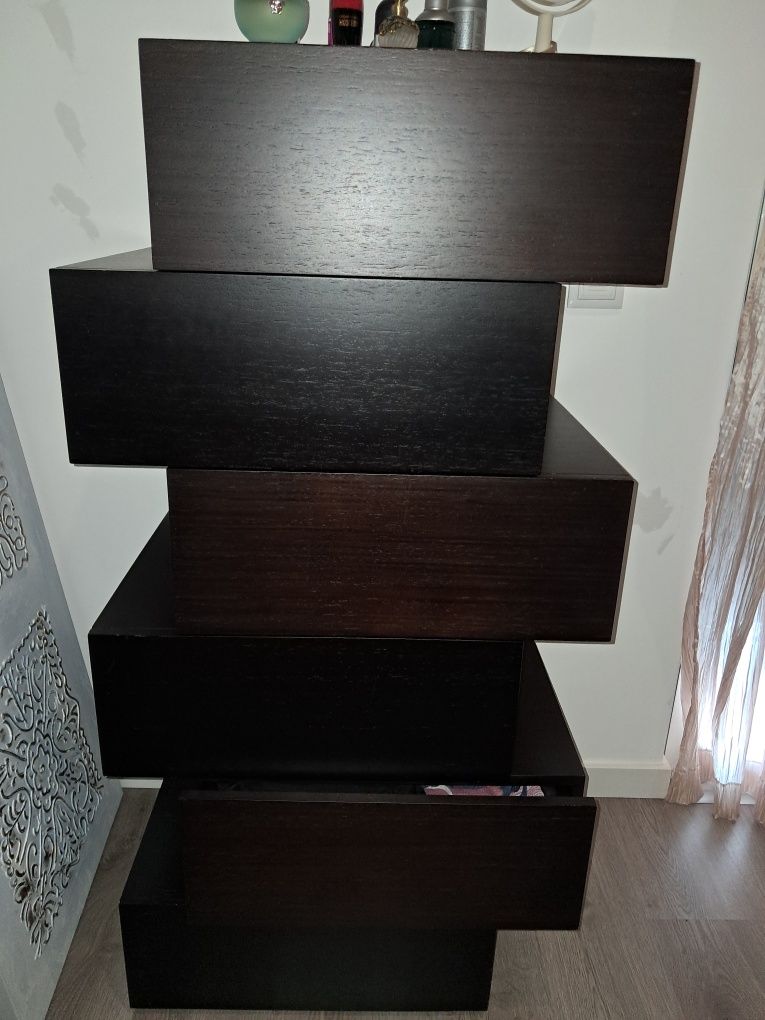 Quarto completo em wengue
