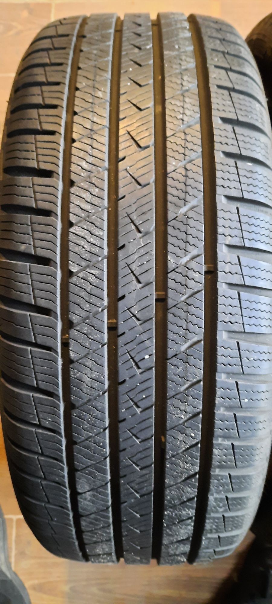 Opony 2szt wielosezonowe VREDESTEIN QUATRAC PRO 215/50R18