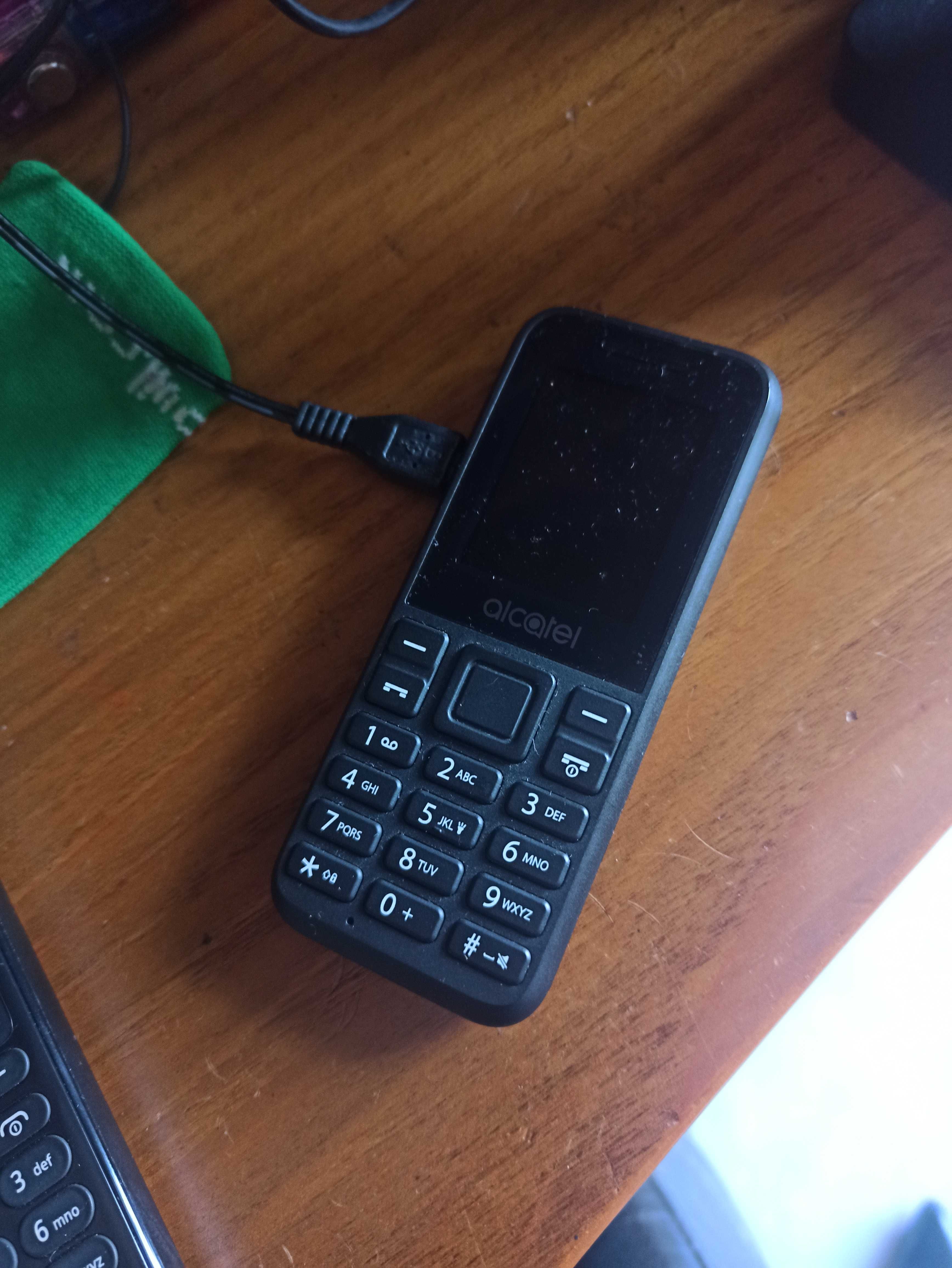 telefone de teclas novo