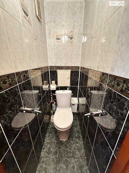 Продаж 3 кімнатної з ао, мікрорайон Сонячний