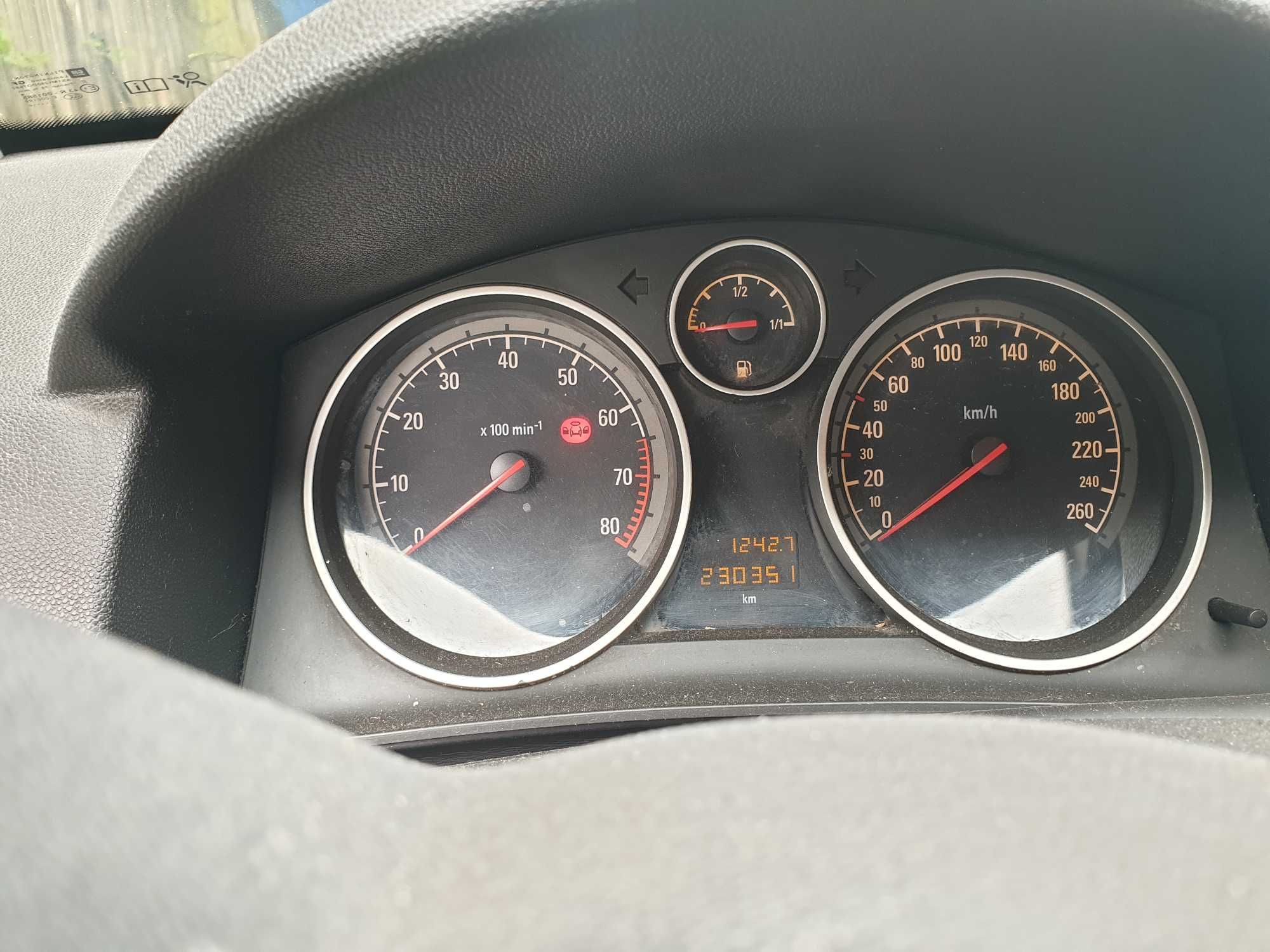Sprzedam Opel Astra GTC 1,8 benzyna