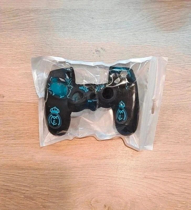 Silikonowy pokrowiec etui na kontroler Playstation 4 PS4 Real Madryt