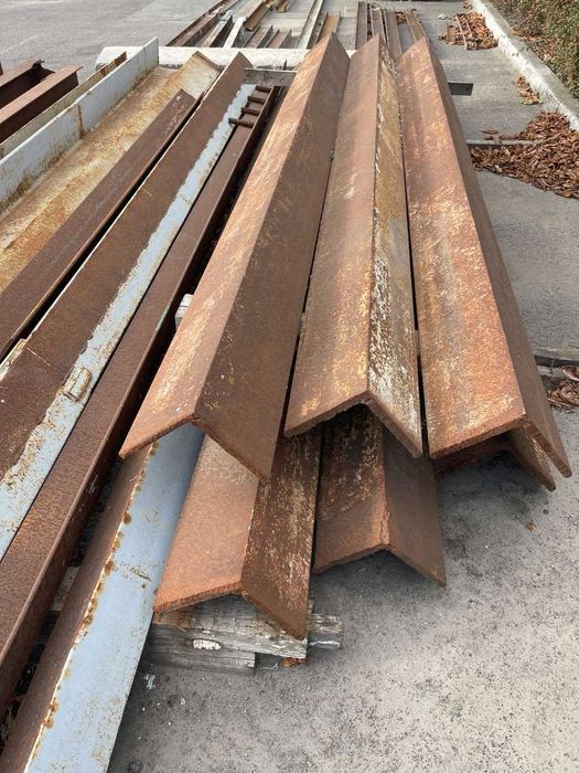 Кутник 200 мм + труба+ арматура