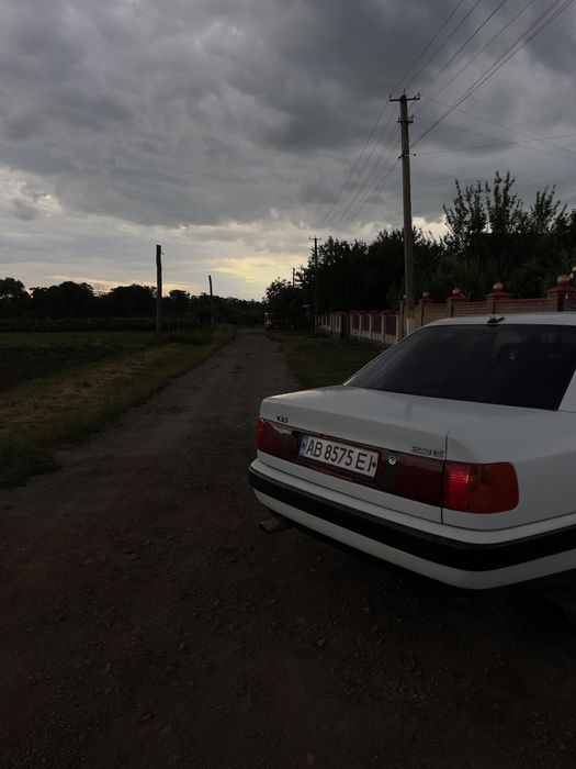 Audi 100 c4 1993 газ бензин, будь який вид переоформлень