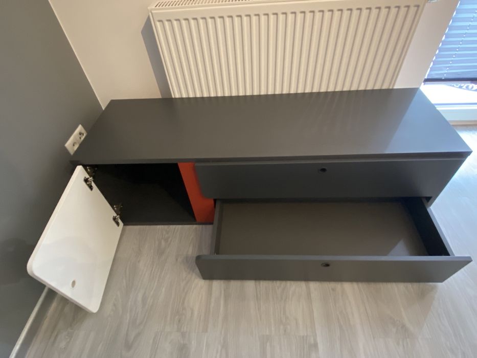 Szafka RTV pod telewizor