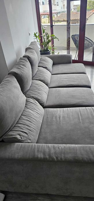 Sofá com chaise longue