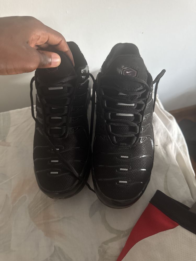 Air Max Tn plus preta