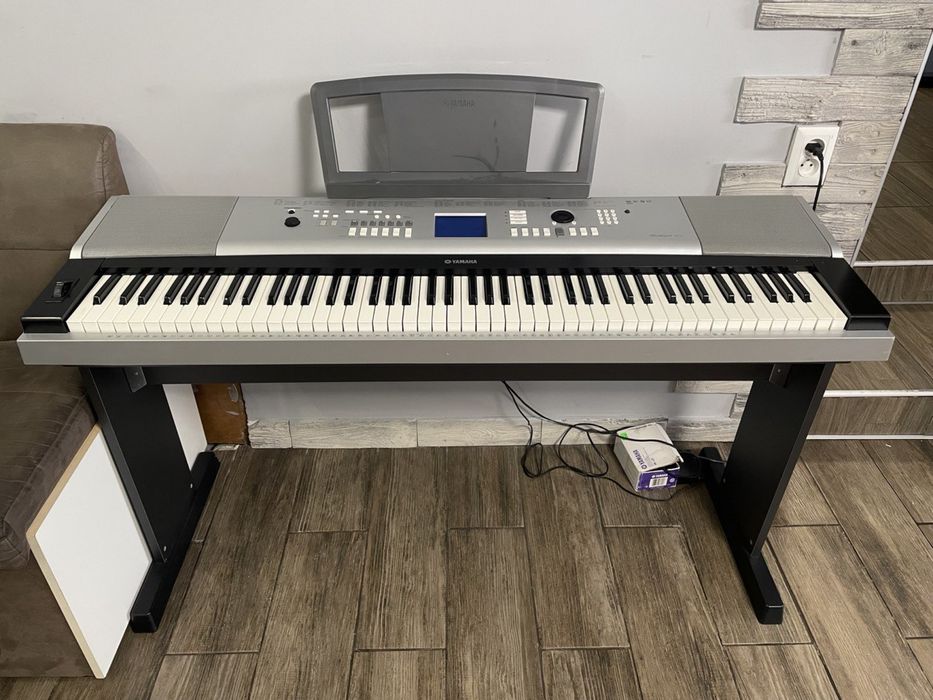 Синтезатор/фортопіано yamaha DGX-530