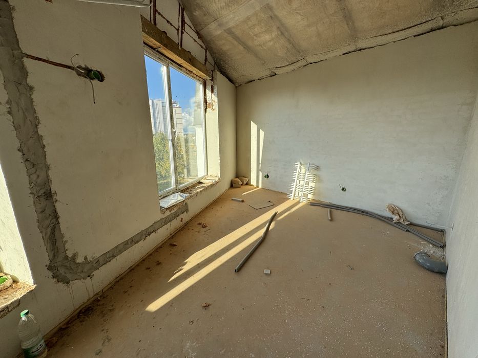 Продаж 2-к квартири в новобудові