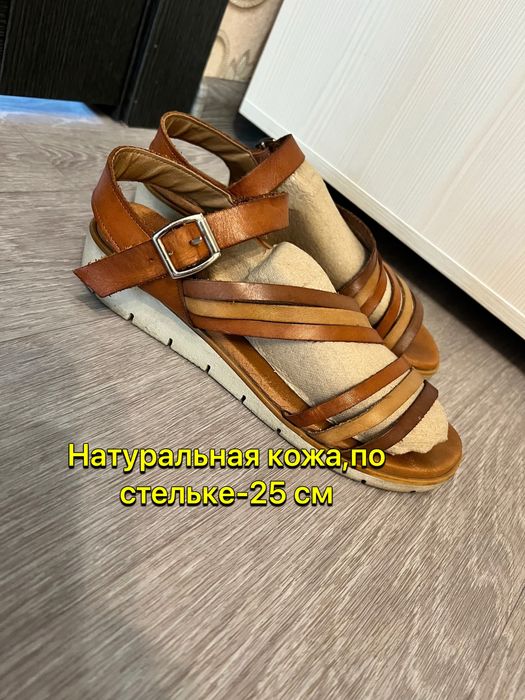 Сандалии босоножки 38 размер кожа