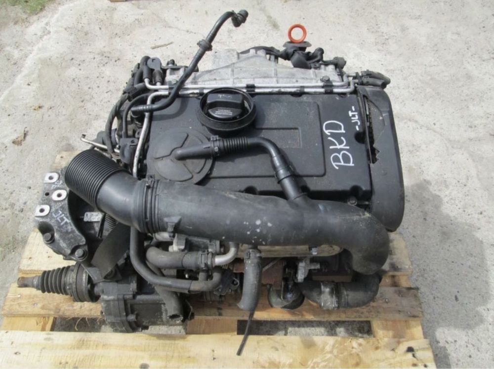 Двигатель двигун Touran Skoda Passat B6 Golf Audi 2.0 TDI BKD BKP