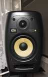 Monitory odsłuchowe KRK VXT6 + statywy