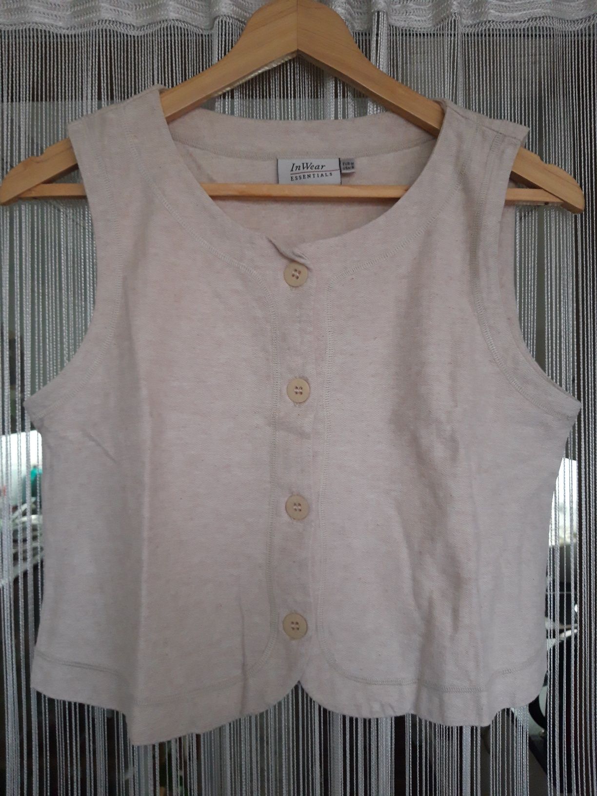 Top de mulher da InWear, liso, de cor bege, tipo colete curto (M)