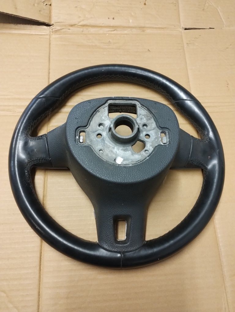 Kierownica wielofunkcyjna golf 6