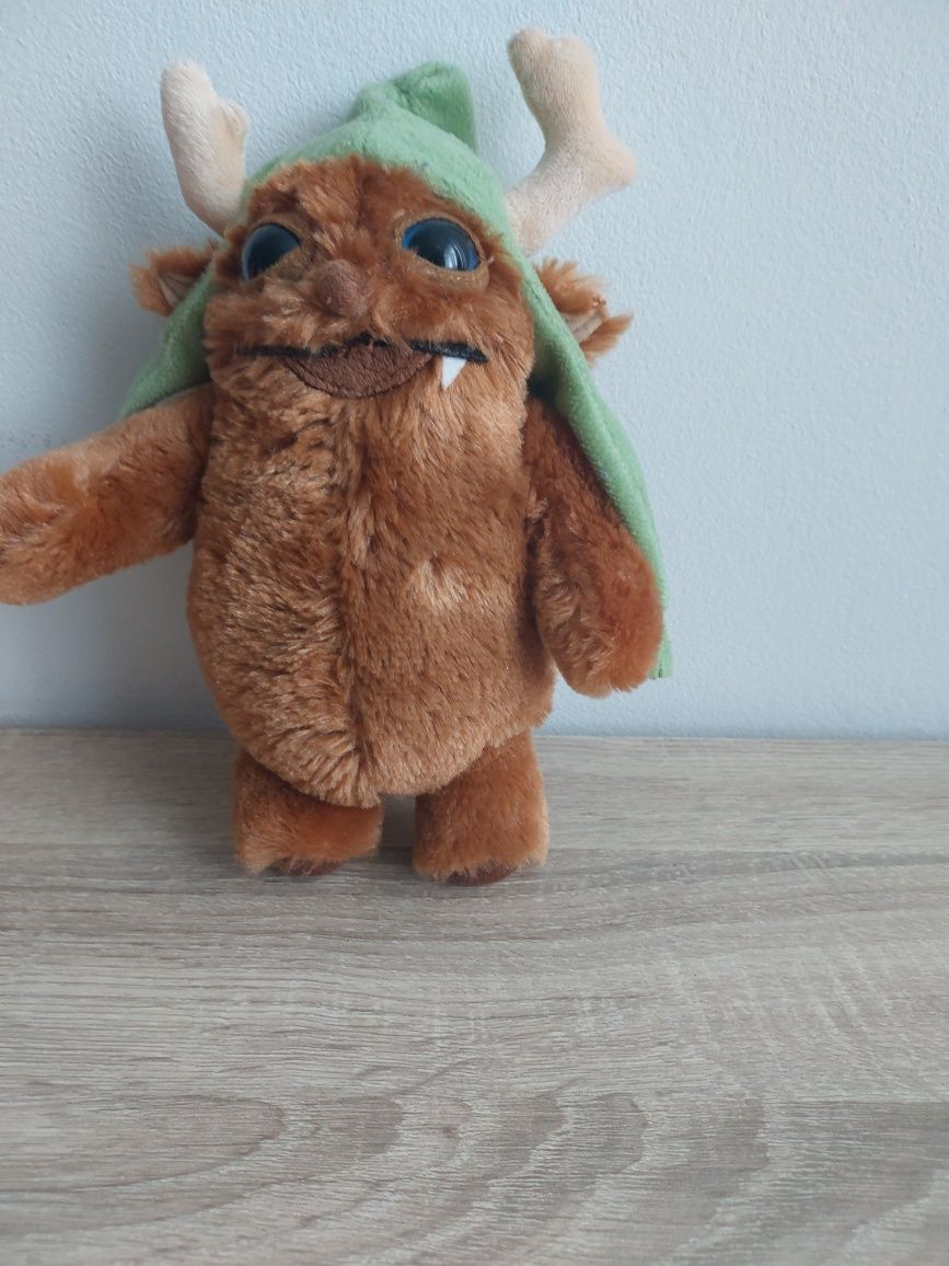 Maskotka stworek.