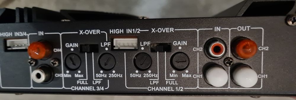 Wzmacniacz samochodowy auna 2800W 4 kanały