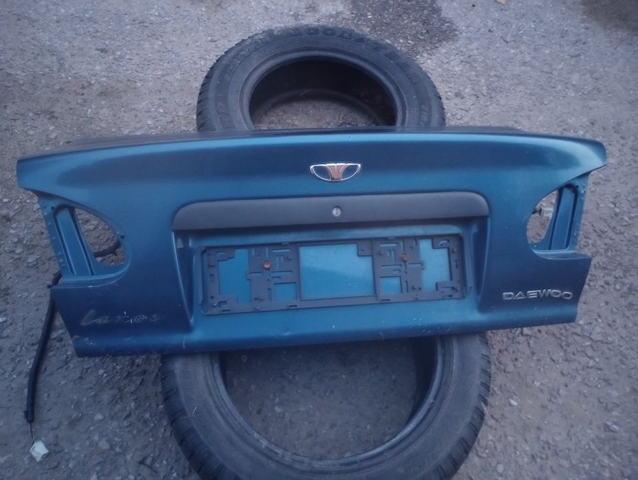 Daewoo Lanos sedan klapa tylna tył
