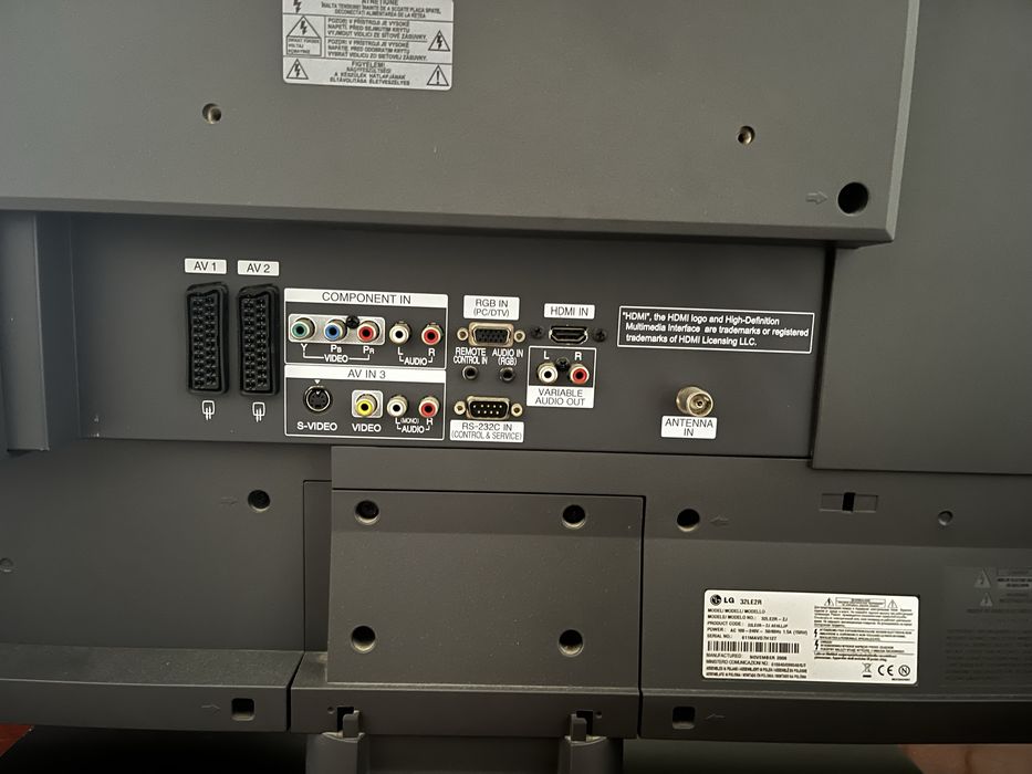 Tv ecrã plano LG 32’ (80 cm)