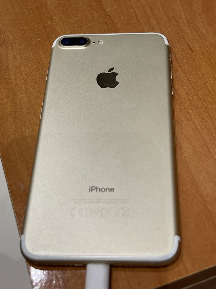 iPhone 7 Plus em bom estado