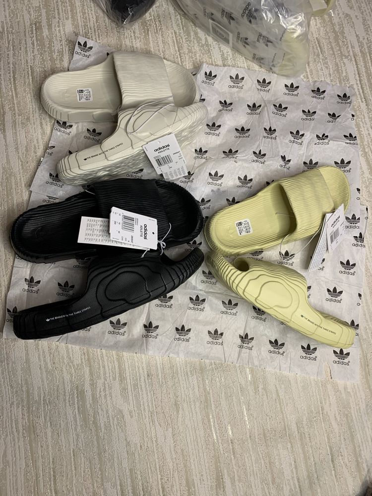 40-45 Adidas Yeezy Adilette Шльопки adidas Шльопанці adidas