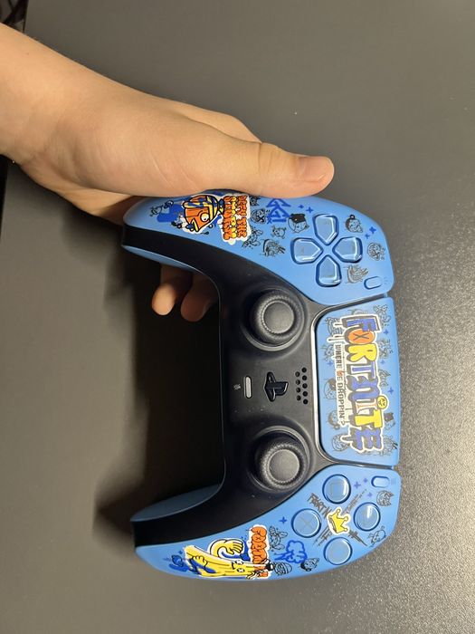 Джойстик до пс 5 з колаборацією(фортнайт)