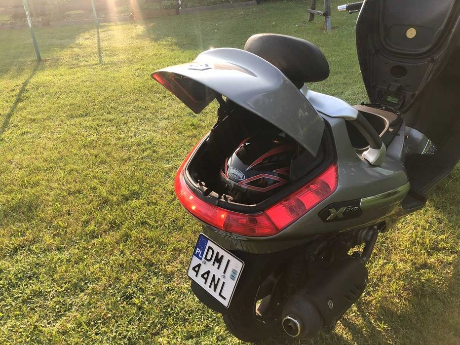 PIAGGIO XEVO 250ie rok 2011
