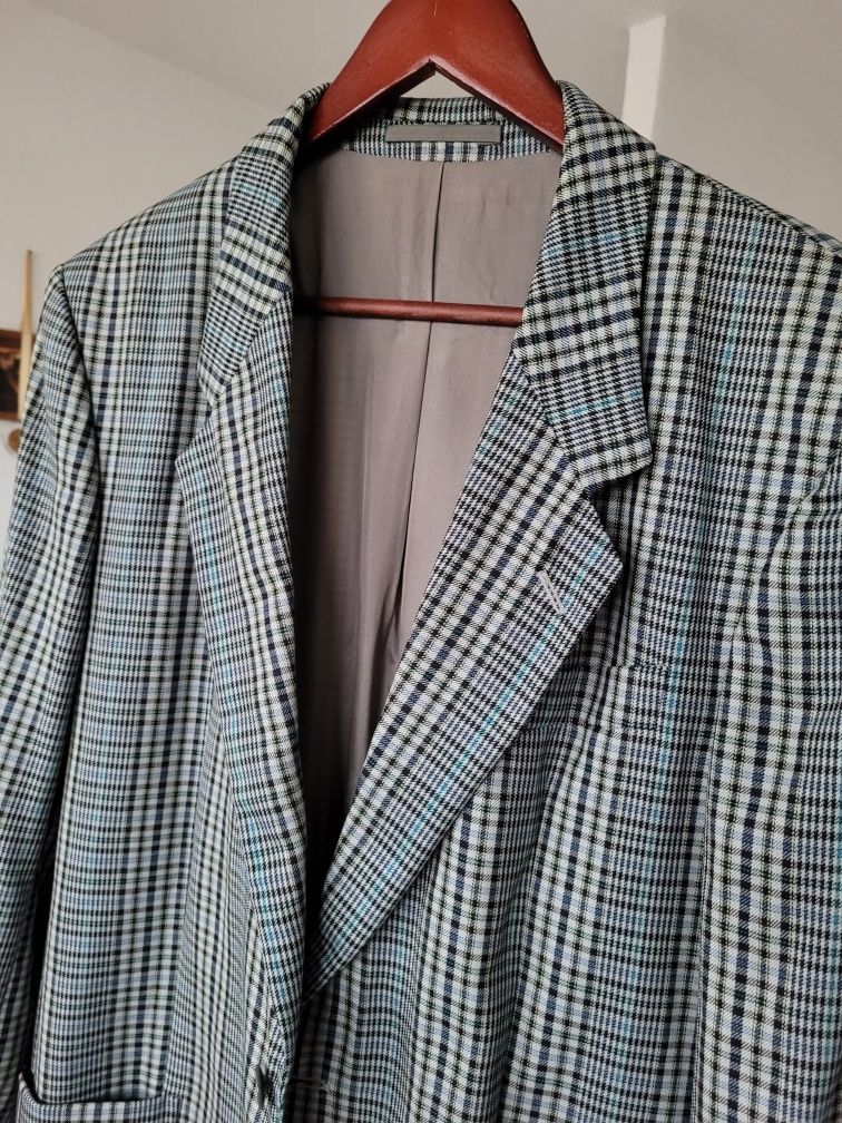 Wełniana marynarka w kratkę Hugo Boss.