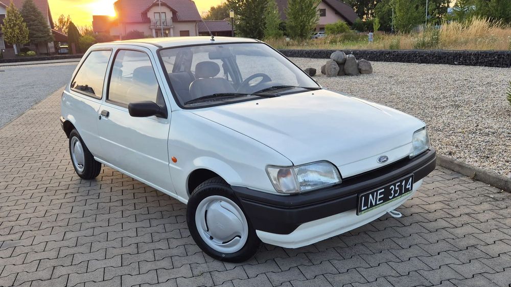 Ford Fiesta 1.1 50KM 1994r Świetny Stan nowe opony po dużym serwisie klasyk