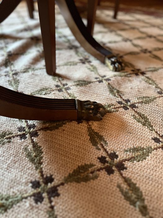 Vendo mesa clássica