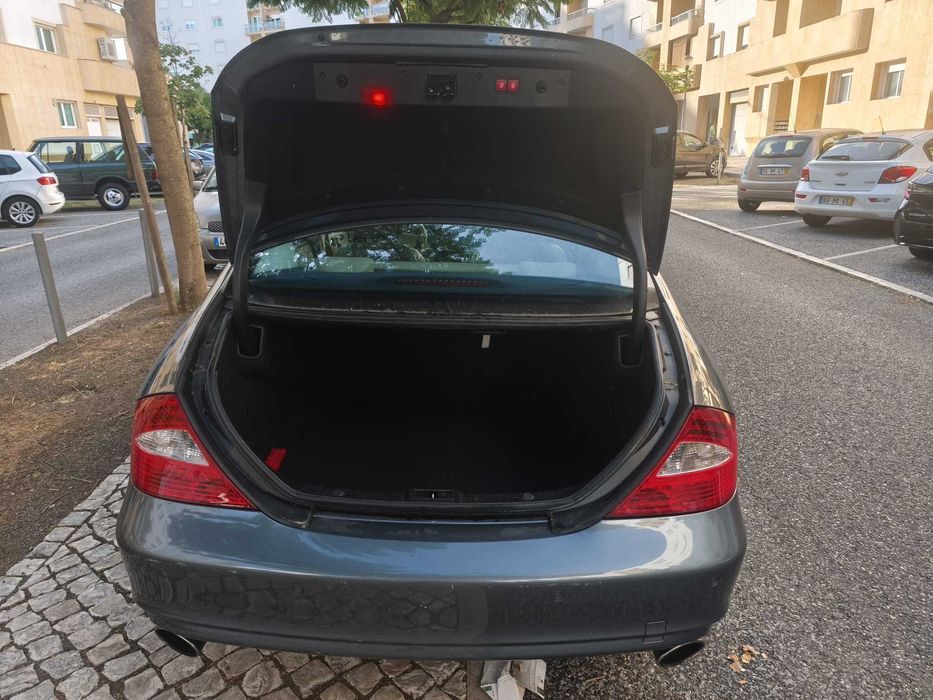Vendo Mercedes Benz 320 CDI