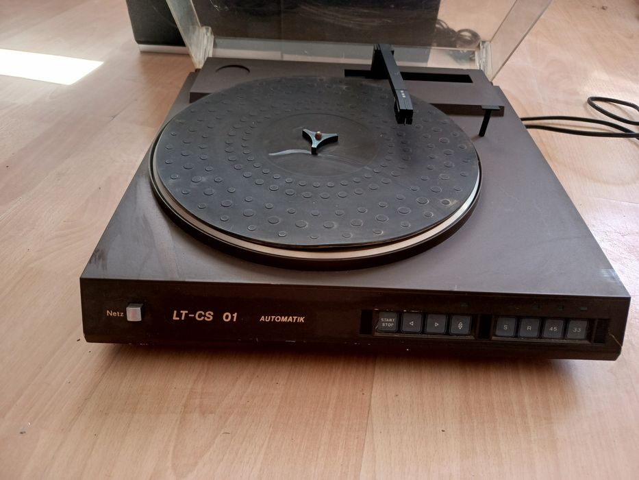 Kompletny sprzęt muzyczny stary