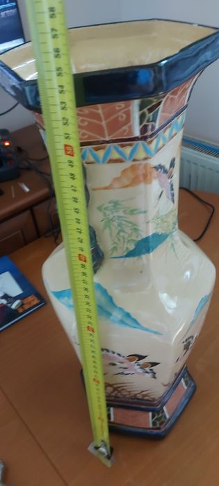 Chiński ceramiczny duży wazon