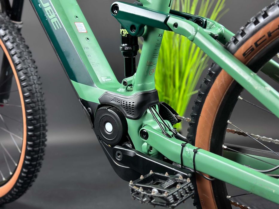 Вживаний електро двопідвіс 27,5»Cube STEREO HYBRID 120
RACE 625  2021