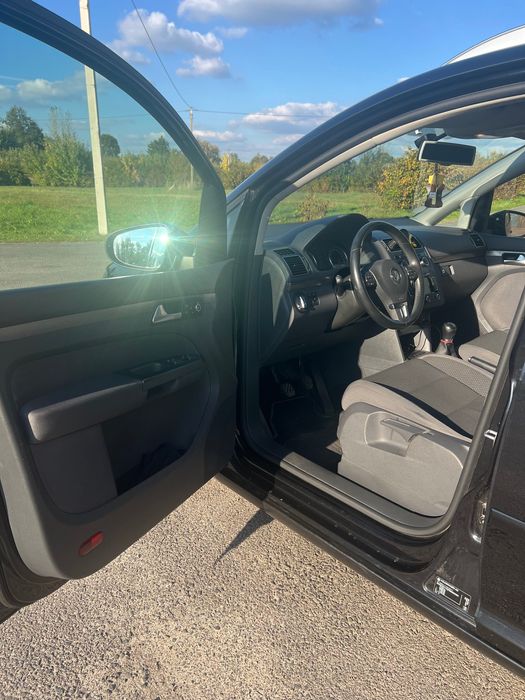 Volkswagen Touran 2015