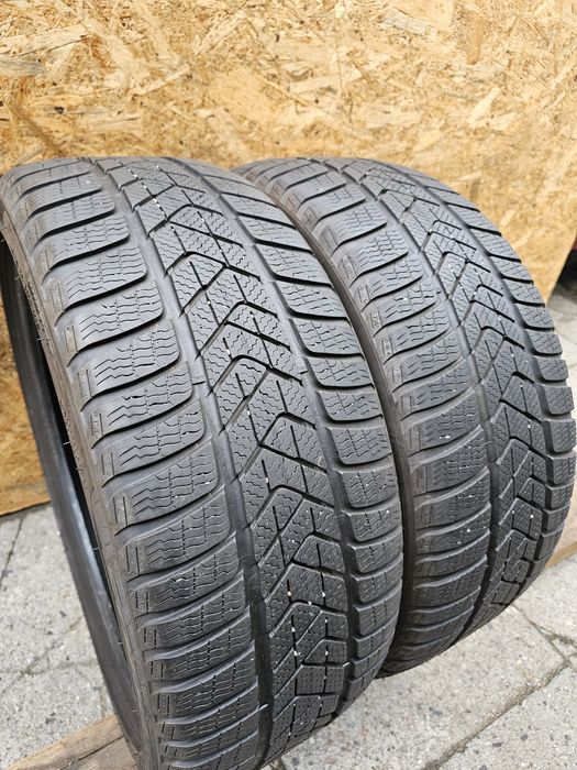 BDB Stan!!  225/40 r19 Pirelli Sottozero 3 Winter